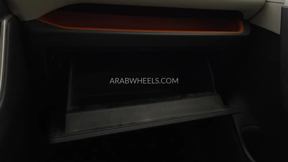 Toyota Rav4 2021 for Sale in Dubai Image-33