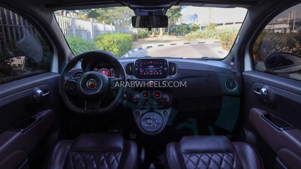Abarth 695 2023 for Sale in Dubai Image-9