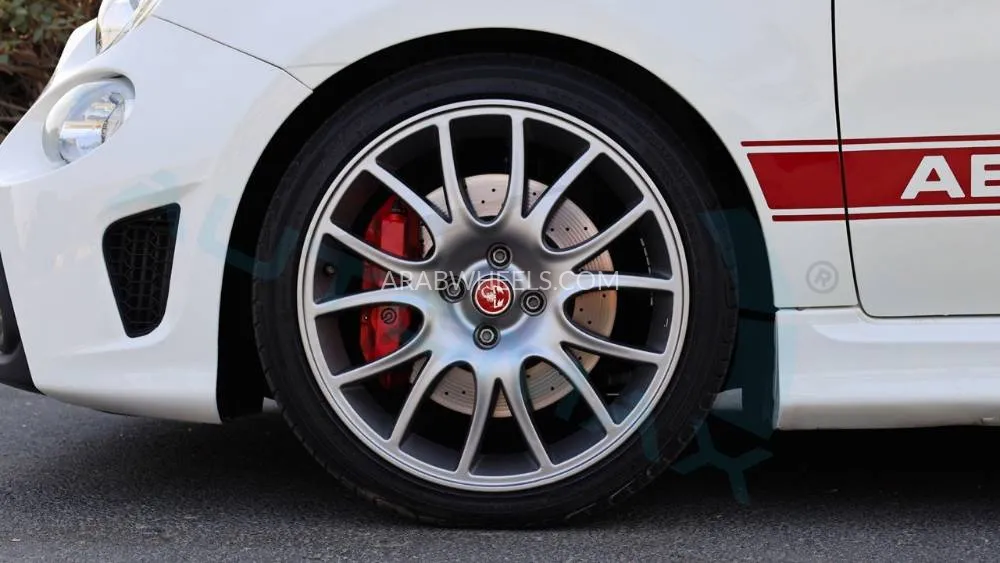 Abarth 695 2023 for Sale in Dubai Image-27