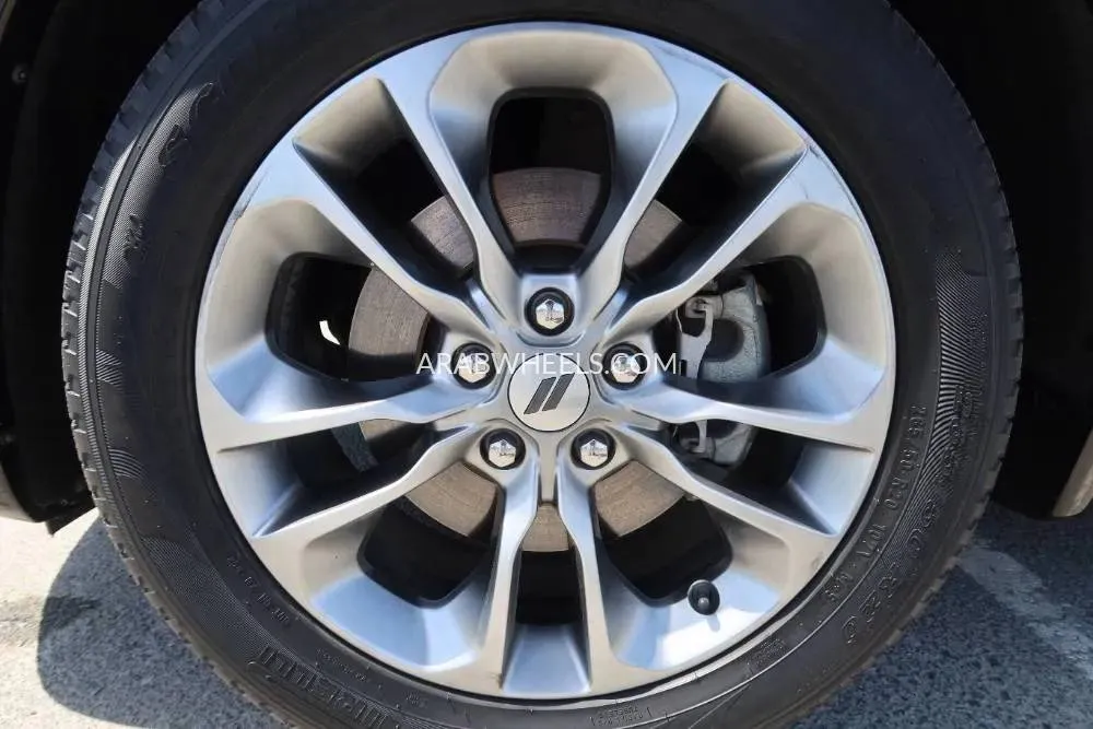 دودج دورانجو 2019 for Sale in دبي Image-11