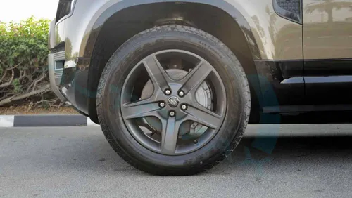 Land Rover Defender 110 X Dynamic SE 2025