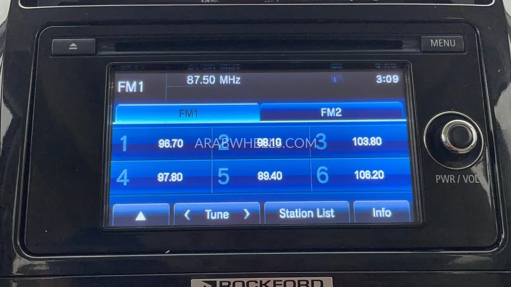 ميتسوبيشي باجيرو 2017 for Sale in دبي Image-32