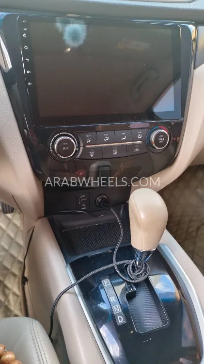 نيسان إكس تريل 2016 for Sale in أبو ظبي Image-2