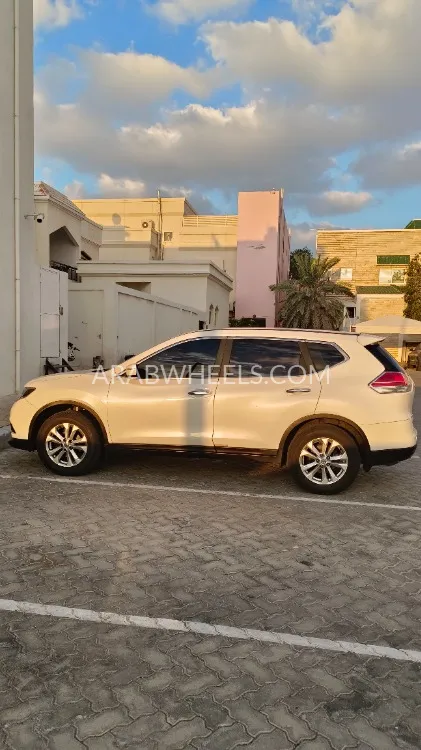 نيسان إكس تريل 2016 for Sale in أبو ظبي Image-14