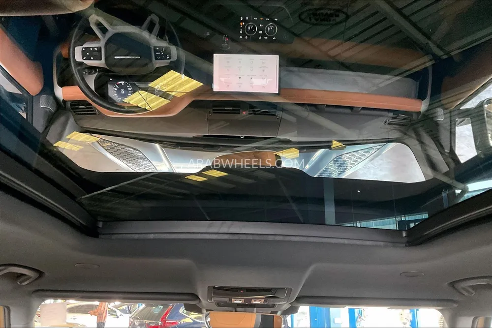 Land Rover Defender 2023 for Sale in Sharjah Image-20