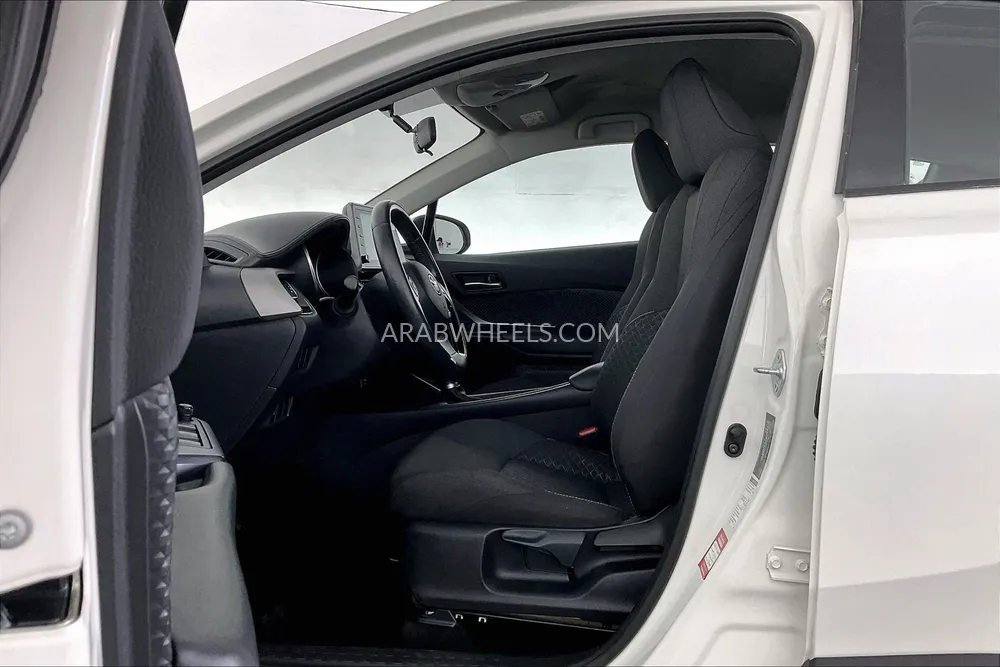 Toyota C-HR 2021 for Sale in Dubai Image-24