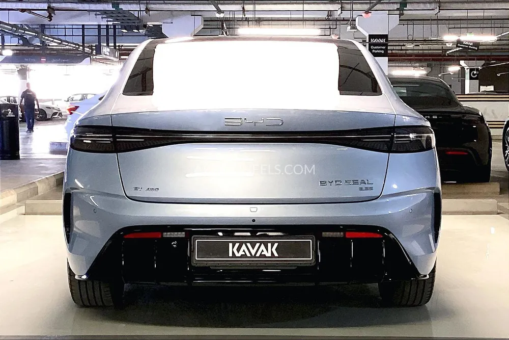 BYD Seal 2025 for Sale in Sharjah Image-5