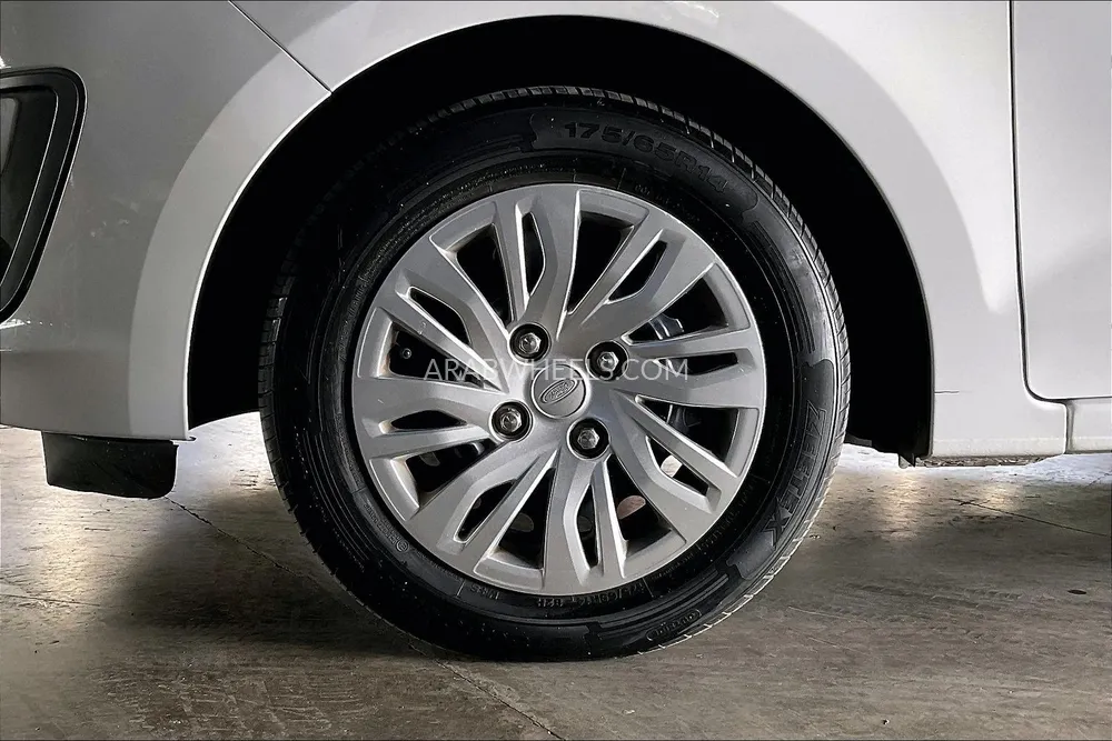 Ford Figo 2019 for Sale in Sharjah Image-9