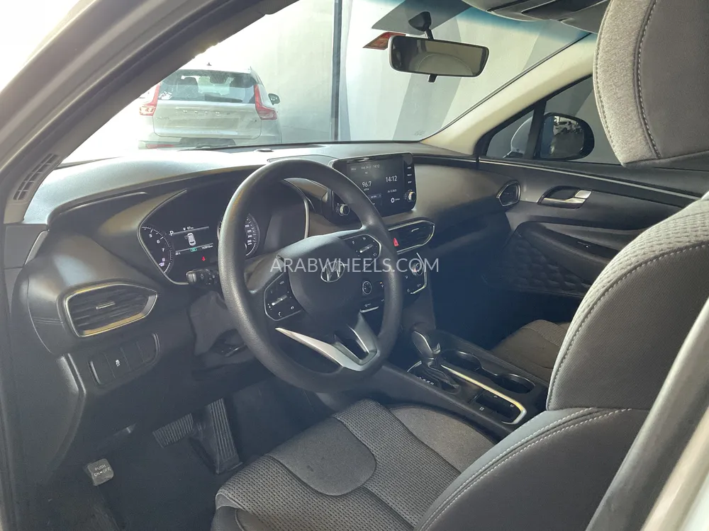 Hyundai Santa Fe 2021 for Sale in Sharjah Image-7
