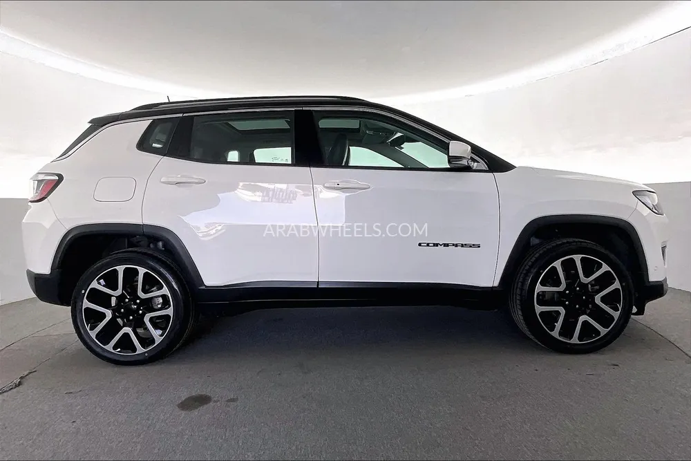 جيب كومباس 2019 for Sale in الشارقة Image-8