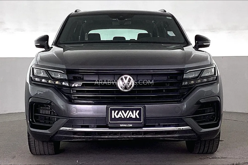Volkswagen Touareg 2020 for Sale in Dubai Image-2