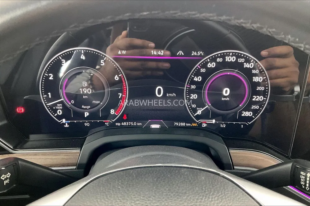 Volkswagen Touareg 2019 for Sale in Sharjah Image-12