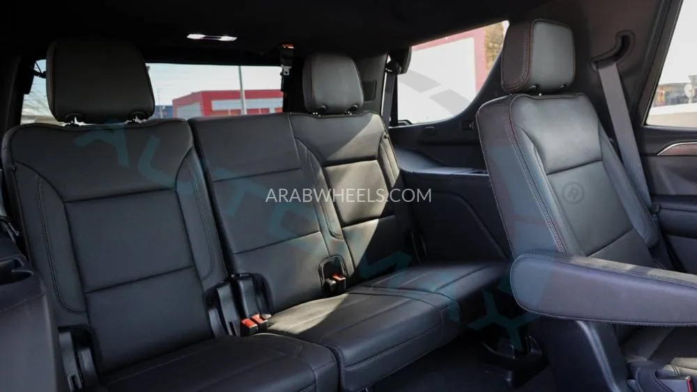 Chevrolet Tahoe 2023 for Sale in Dubai Image-25