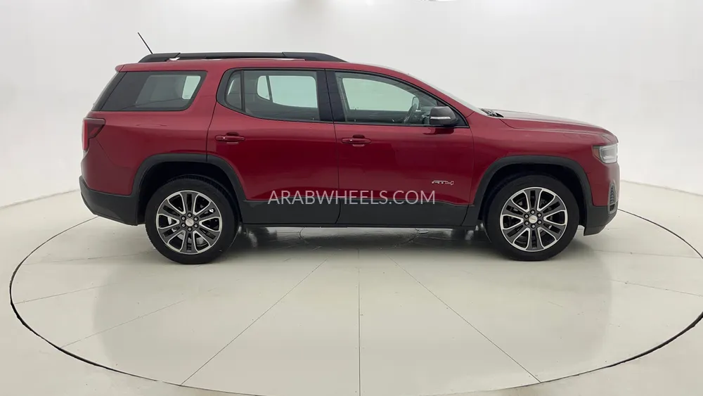 GMC Acadia 2023 for Sale in Dubai Image-2