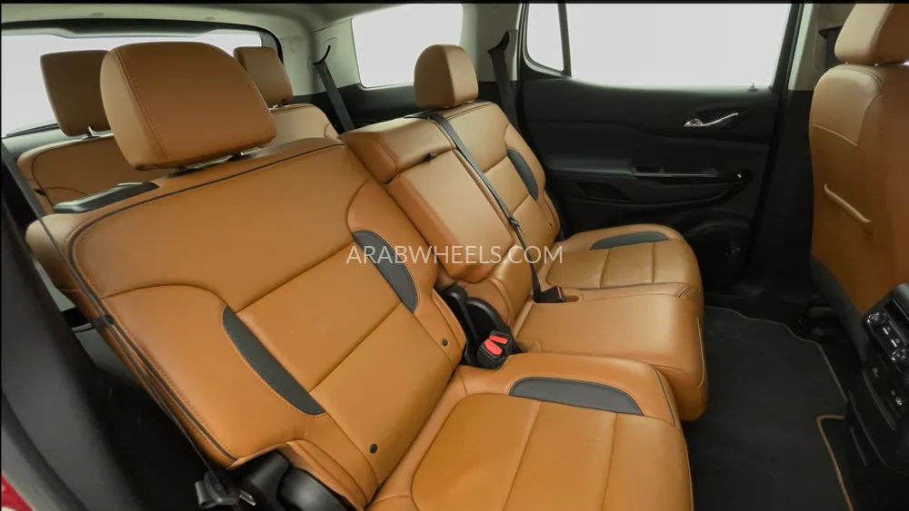 GMC Acadia 2023 for Sale in Dubai Image-26
