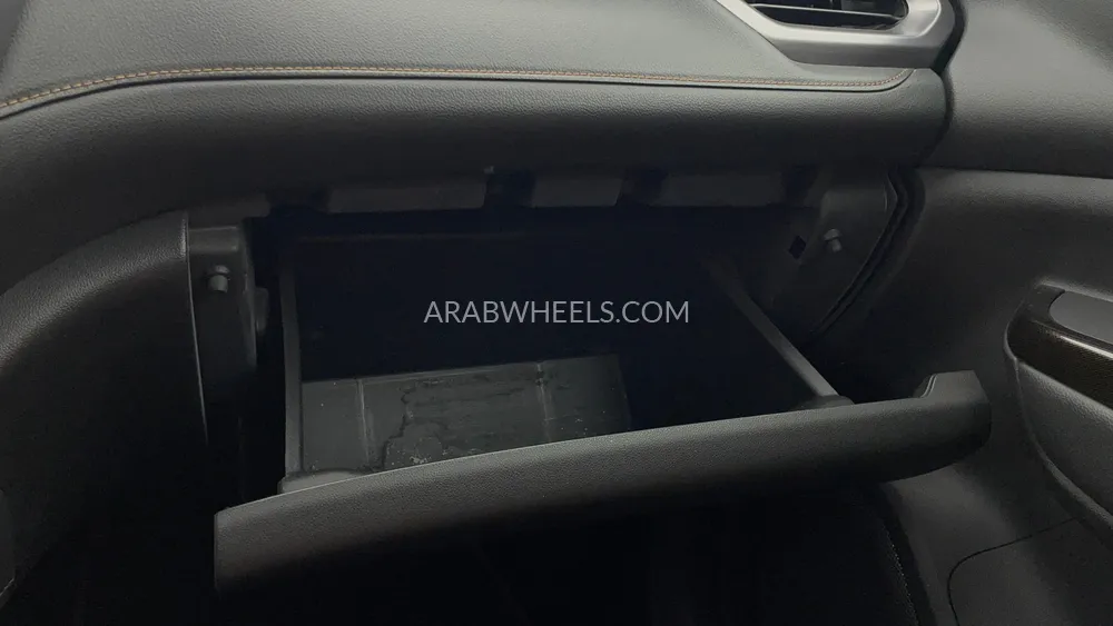 GMC Acadia 2023 for Sale in Dubai Image-32