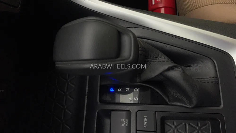 Toyota Rav4 2022 for Sale in Dubai Image-18