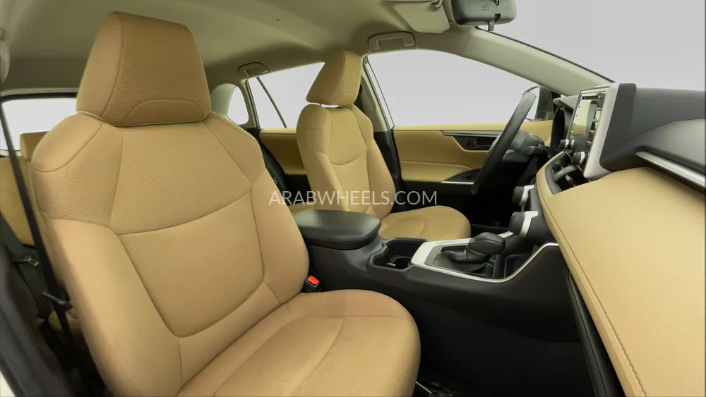 Toyota Rav4 2022 for Sale in Dubai Image-24