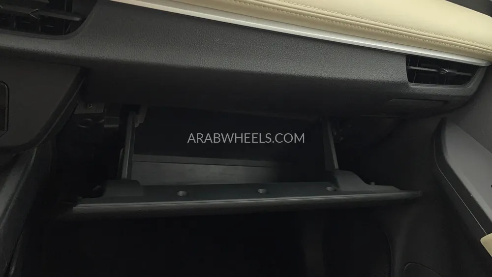 Toyota Yaris 2023 for Sale in Dubai Image-28