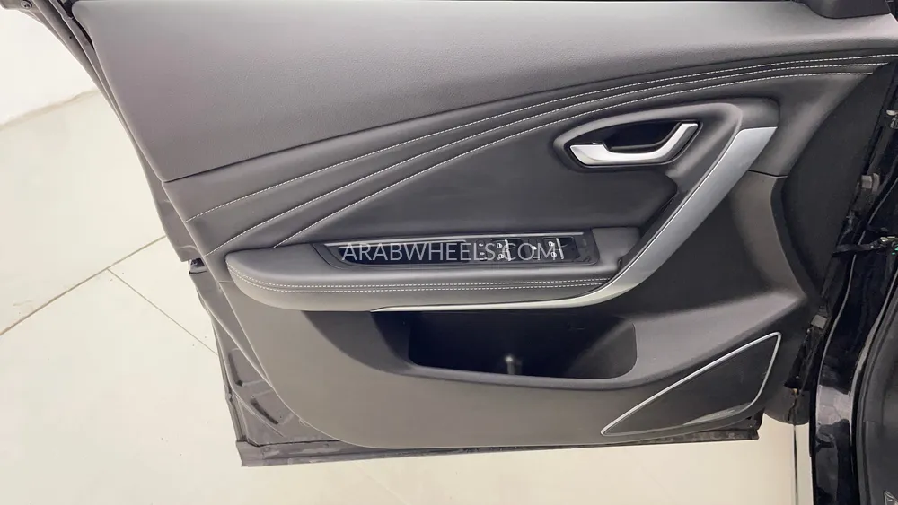 جاكوار X70 2023 for Sale in دبي Image-21