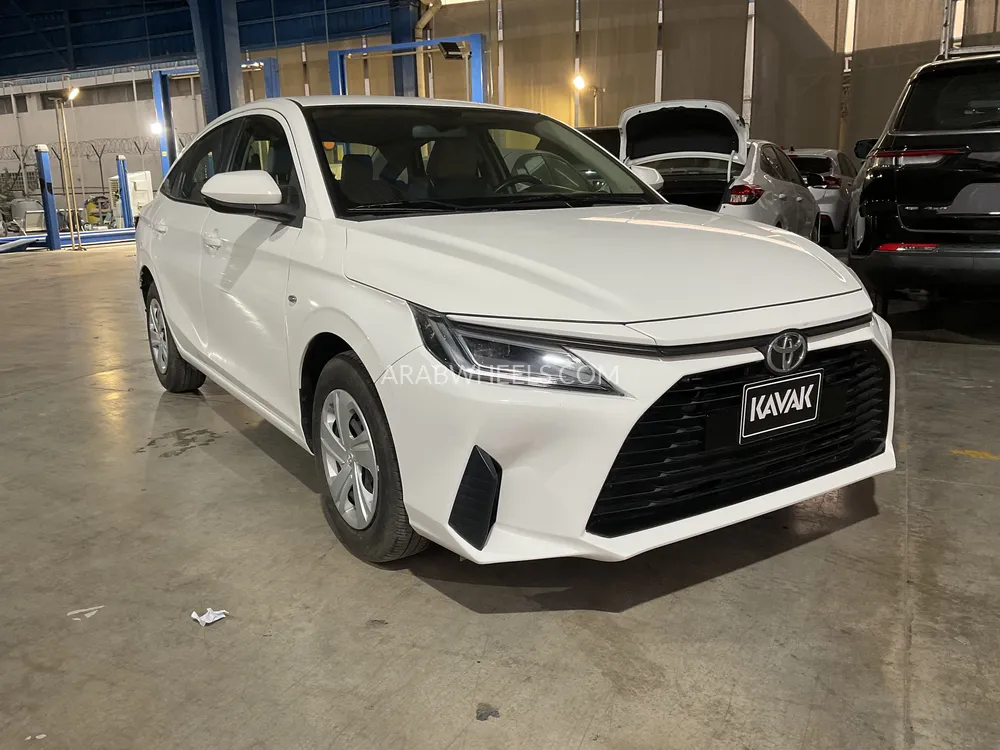 Toyota Yaris 2023 for Sale in Dubai Image-3