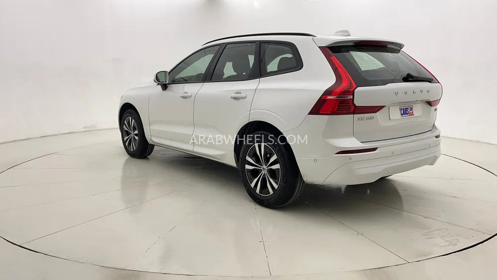 Volvo XC60 2023 for Sale in Dubai Image-5