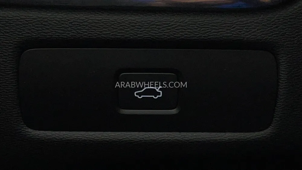 Volvo XC60 2023 for Sale in Dubai Image-47