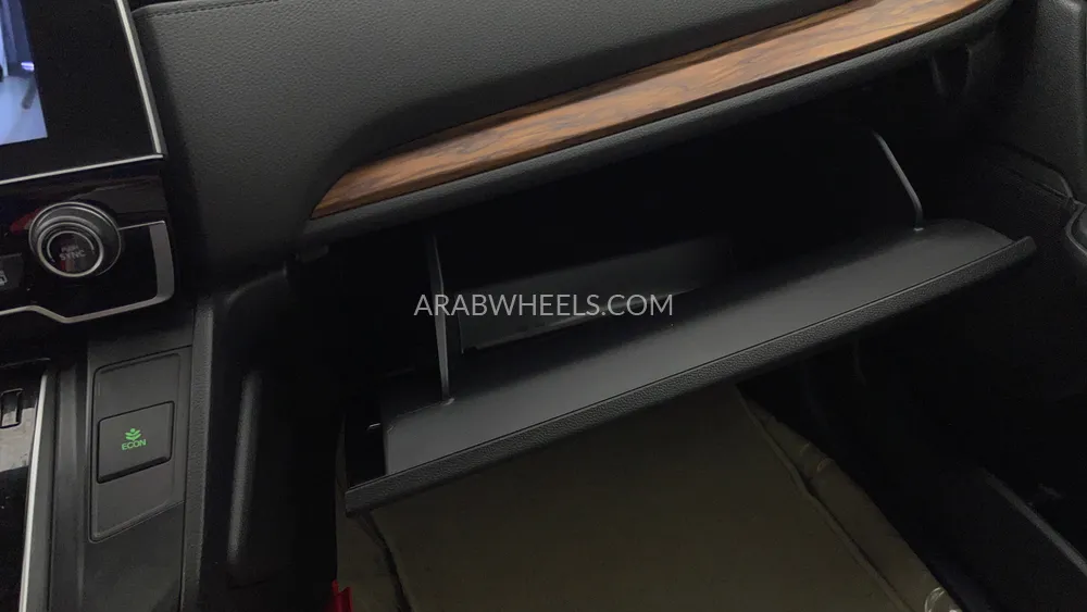 Honda CR-V 2022 for Sale in Dubai Image-32