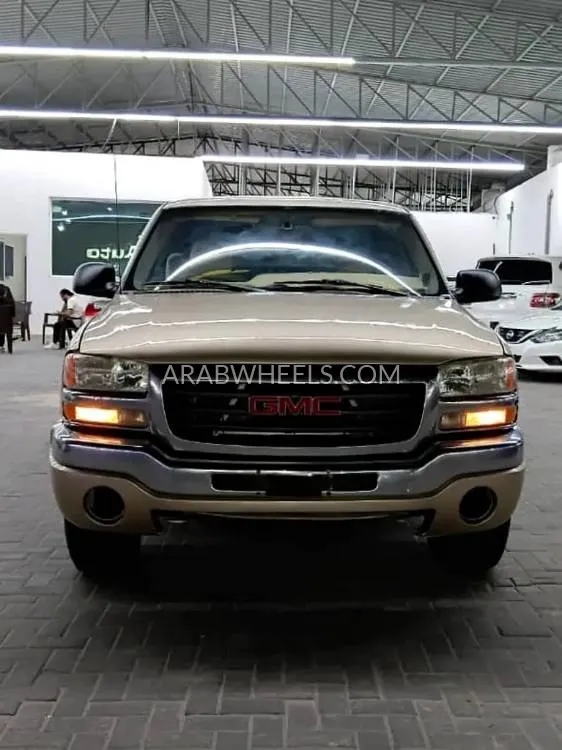 GMC Sierra 2004 for Sale in Ajman Image-2