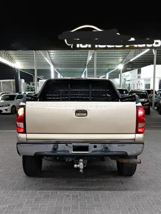 GMC Sierra 2004 for Sale in Ajman Image-6