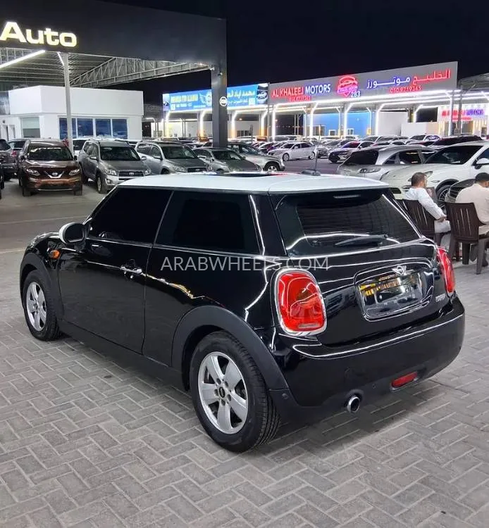Mini Cooper 2016 for Sale in Ajman Image-9