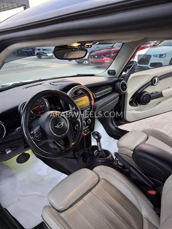 Mini Cooper 2019 for Sale in Ajman Image-12