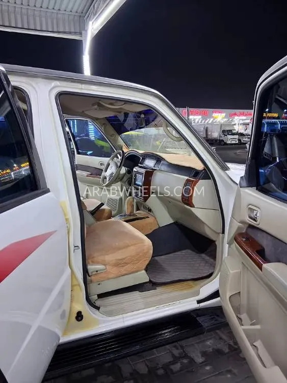 Nissan Patrol 2007 for Sale in Ajman Image-11