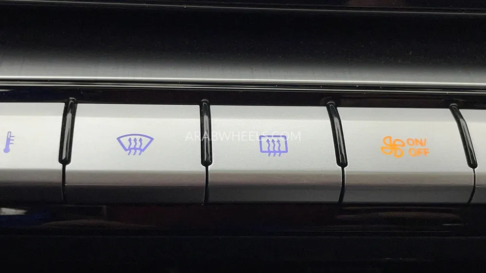 MG GT 2023 for Sale in Dubai Image-41