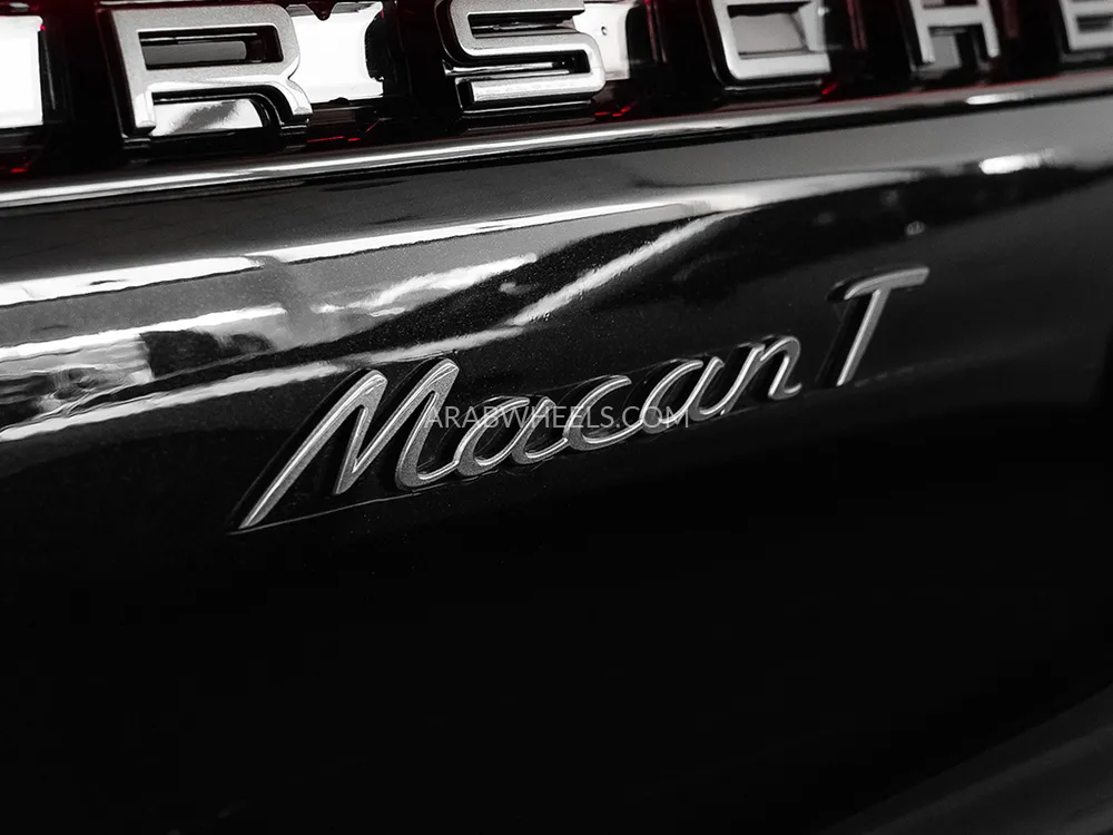 Porsche Macan 2024 for Sale in Dubai Image-15