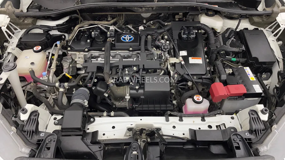 تويوتا كورولا كروس 2024 for Sale in دبي Image-9