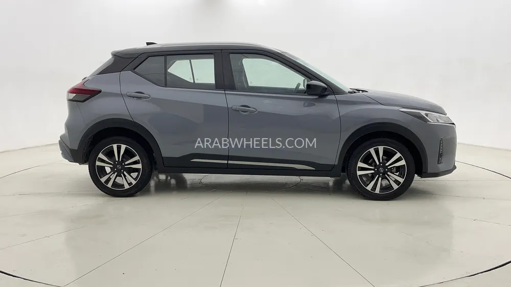 نيسان كيكس 2023 for Sale in دبي Image-2
