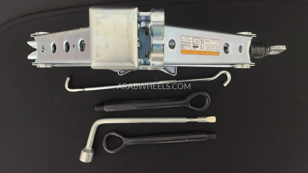 تويوتا راف 4 2023 for Sale in دبي Image-29