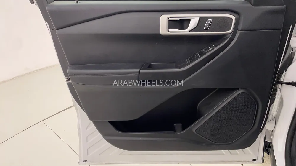 Ford Explorer 2022 for Sale in Dubai Image-19