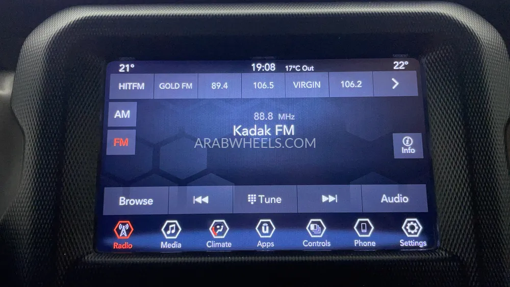 جيب رانجلر 2021 for Sale in دبي Image-32