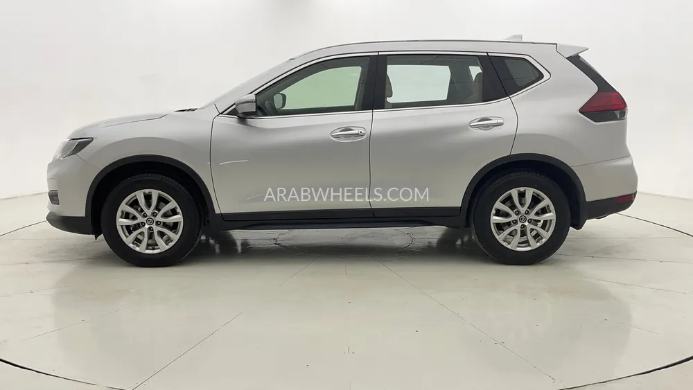 Nissan X-Trail 2021 for Sale in Dubai Image-6