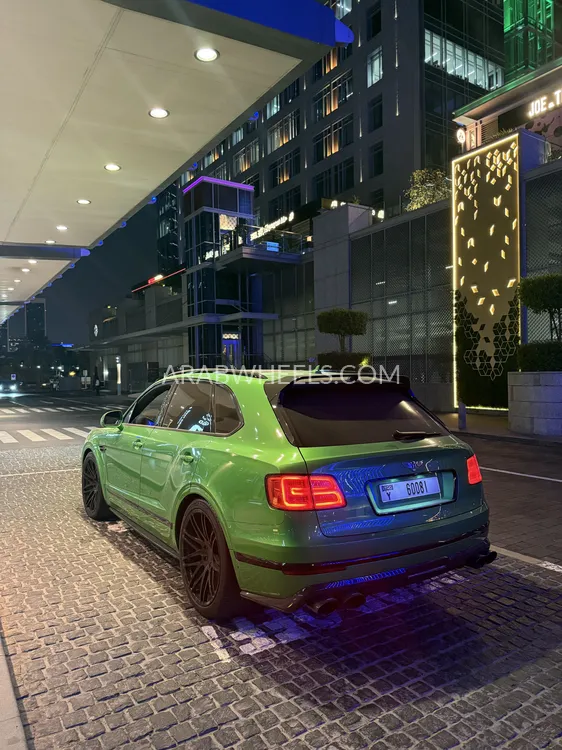 Bentley Bentayga 2017 for Sale in Dubai Image-8