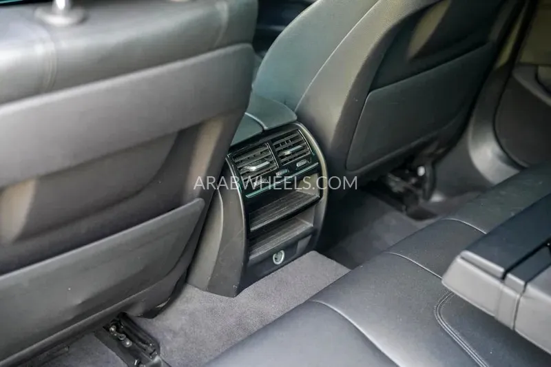 BMW 5 series 2020 for Sale in Sharjah Image-15