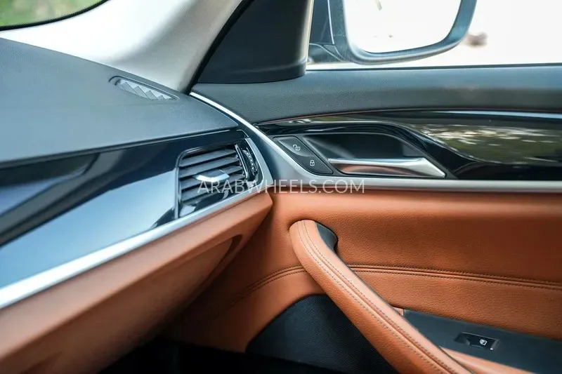 BMW 5 series 2020 for Sale in Sharjah Image-14