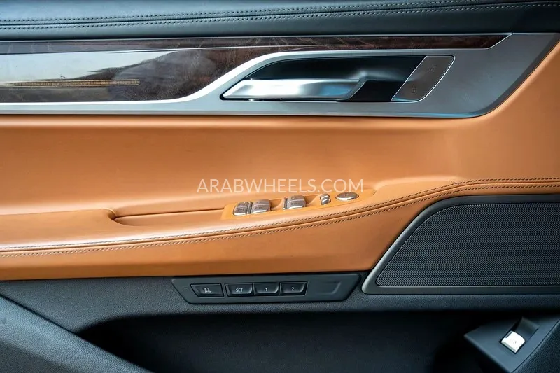 BMW 7 series 2021 for Sale in Sharjah Image-10