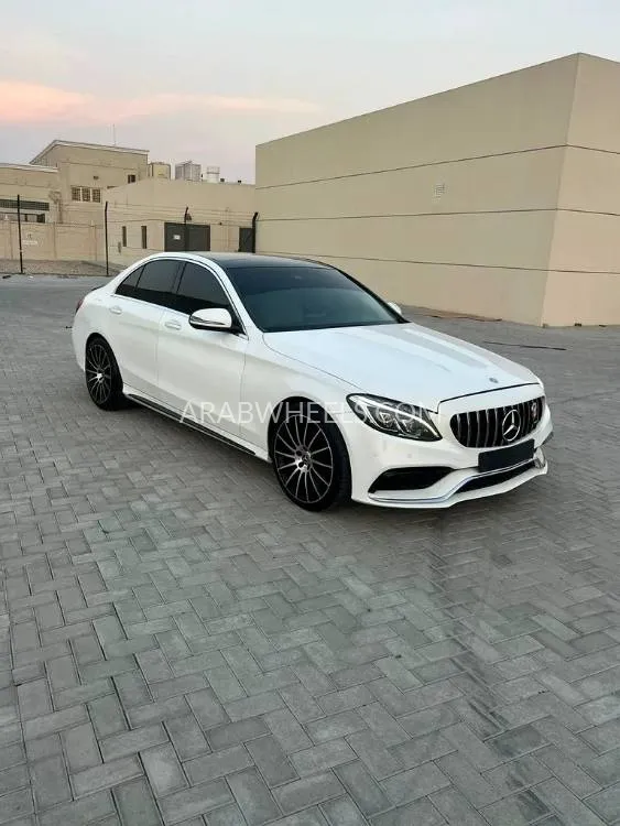 Mercedes Benz C Class 2009 for Sale in Sharjah Image-14