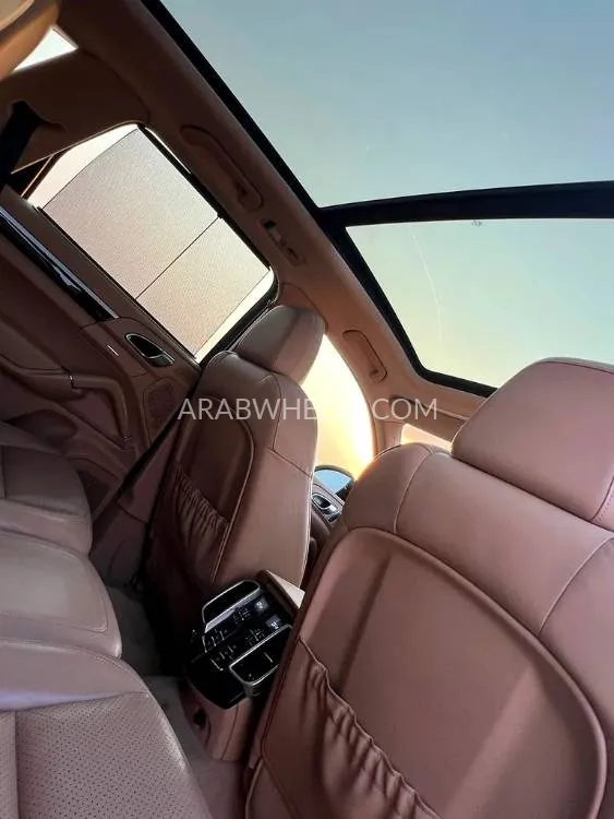 Porsche Cayenne 2013 for Sale in Sharjah Image-6