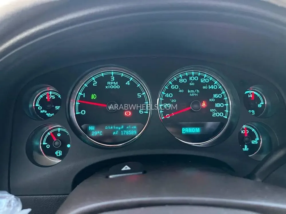 GMC Yukon XL 2012 for Sale in Sharjah Image-5