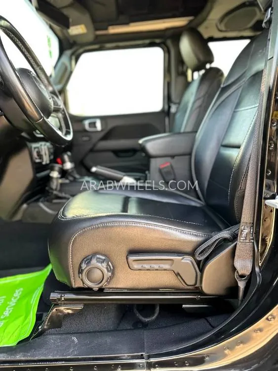 Jeep Wrangler 2020 for Sale in Dubai Image-6