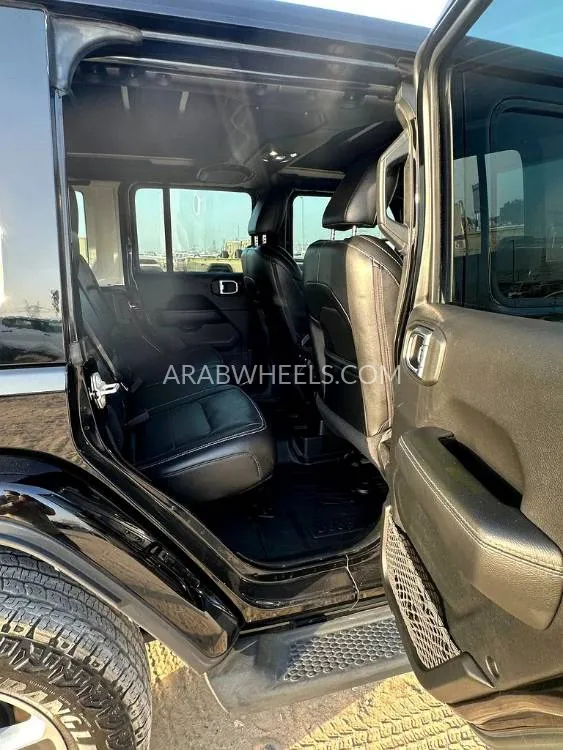 Jeep Wrangler 2020 for Sale in Dubai Image-8